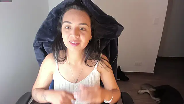 Miss Nicole online show from October 2025 01:19:01 AM