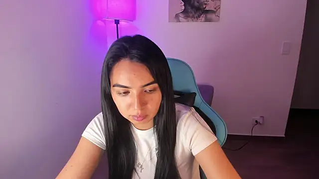 Miss Nicole online show from April 2026 01:14:01 AM