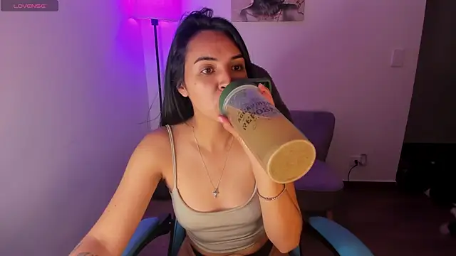 Miss Nicole online show from April 2026 01:09:02 AM