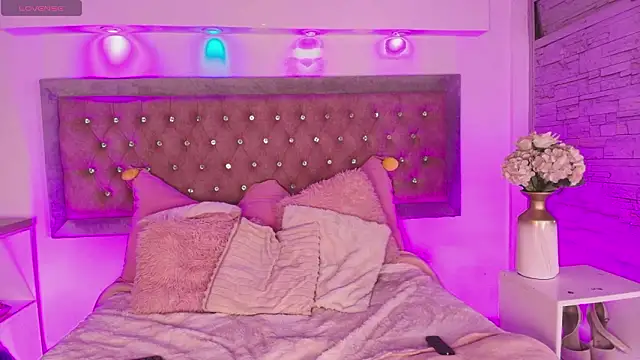 Yaki Tai online show from March 2026 04:14:01 AM