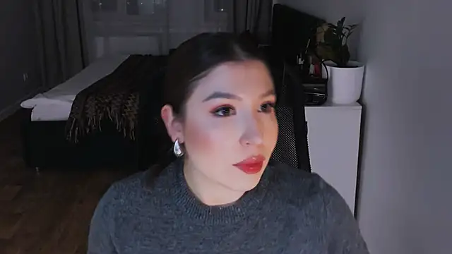 Eva Chris online show from October 2025 04:47:01 PM