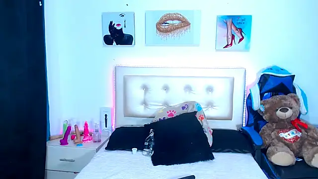 Jenng18 online show from January 2025 06:37:01 AM