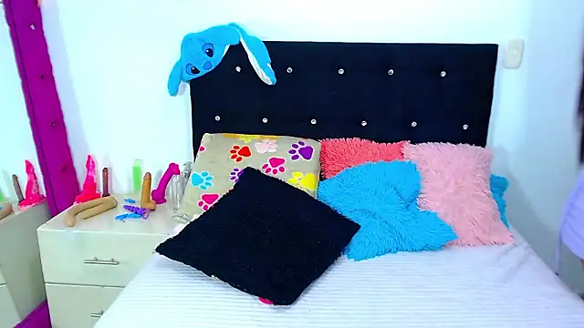 Jenng18 online show from January 2026 08:23:01 PM