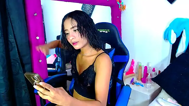 Jenng18 online show from April 2026 08:17:02 AM