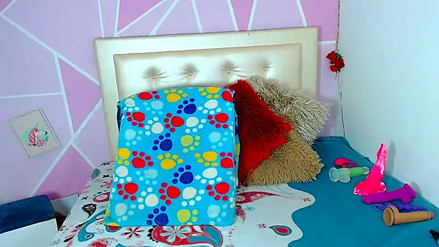 Jenng18 online show from April 2026 09:15:01 PM