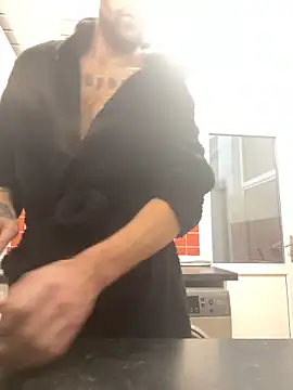 bigguy101 online show from December 2024 08:37:02 AM