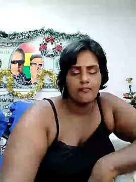 Snapshot of NWC4LYF chatting on December 2024 08:48:01 AM NWC4LYF online show from December 2024 08:48:01 AM