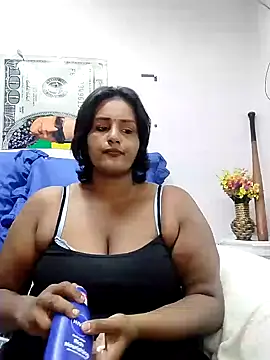 Snapshot of NWC4LYF chatting on February 2025 05:34:02 AM NWC4LYF online show from February 2025 05:34:02 AM