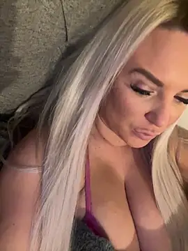 Bustyblondebabe32 online show from January 2025 05:33:02 PM