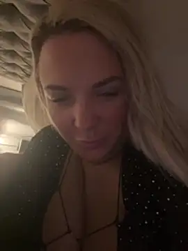 Bustyblondebabe32 online show from January 2026 06:50:02 AM