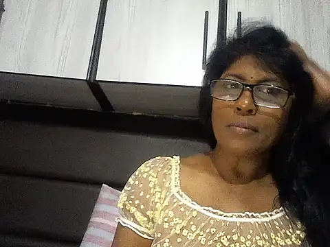 MsAttitude online show from October 2025 10:27:01 AM