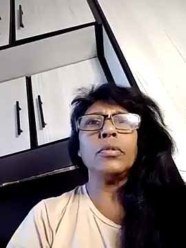 Snapshot of MsAttitude chatting on June 2026 06:44:01 AM MsAttitude online show from June 2026 06:44:01 AM