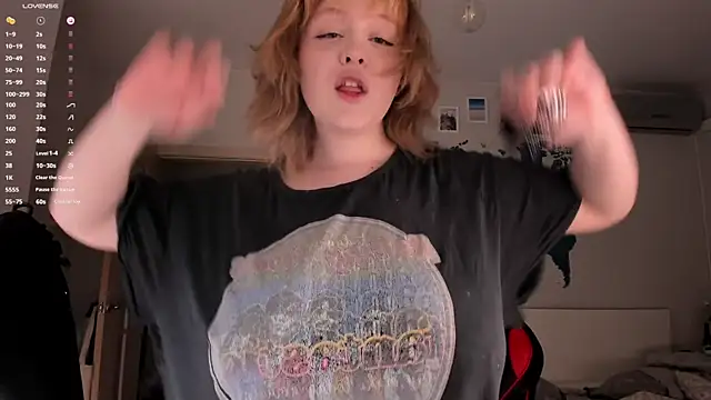 LisaLaas online show from December 2024 07:22:01 PM