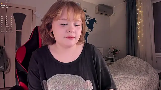 LisaLaas online show from December 2024 02:35:02 PM