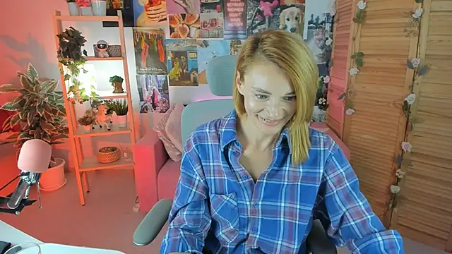 MistyBarnes online show from February 2025 03:59:01 PM