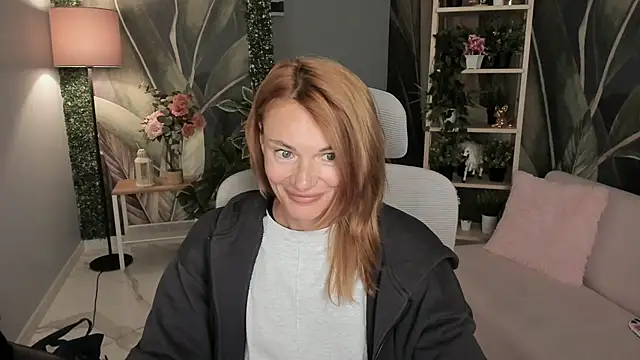 MistyBarnes online show from September 2025 02:38:02 PM