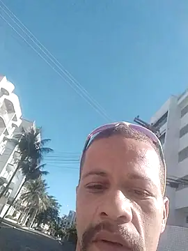 Snapshot of RussaoCF chatting on November 2025 10:37:01 AM RussaoCF online show from November 2025 10:37:01 AM