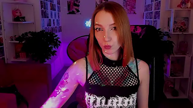 PrettyReckess online show from December 2024 08:12:01 AM