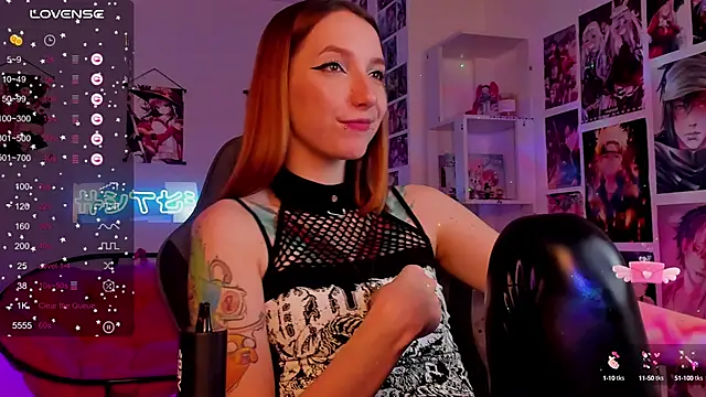 PrettyReckess online show from December 2024 02:50:01 PM