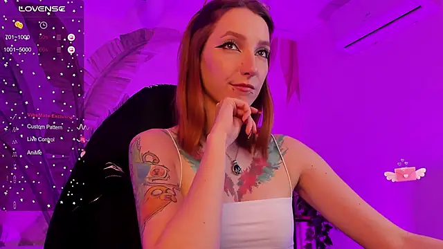PrettyReckess online show from February 2025 02:37:01 PM