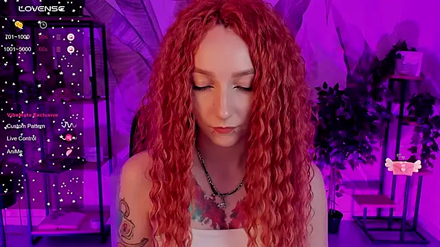 PrettyReckess online show from February 2025 01:39:01 PM