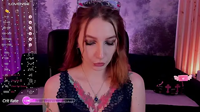 PrettyReckess online show from March 2025 05:39:02 PM