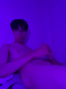 Foxxie126 online show from April 2026 06:13:02 PM