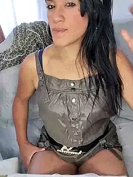 Snapshot of zhayra_rose chatting on February 2025 09:21:02 PM zhayra rose online show from February 2025 09:21:02 PM