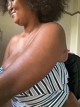 Charlie-Crawford online show from November 2025 05:27:02 AM