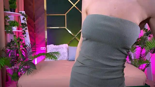 LittleeCutee online show from February 2026 08:40:02 AM