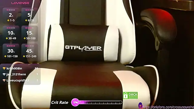 CrossyAayesha online show from November 2025 11:11:01 AM