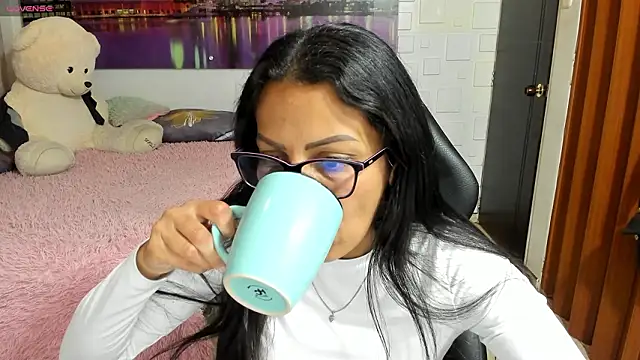 alma blue online show from March 2026 10:49:01 PM