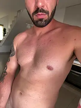 Ravixx online show from January 2026 04:01:01 PM