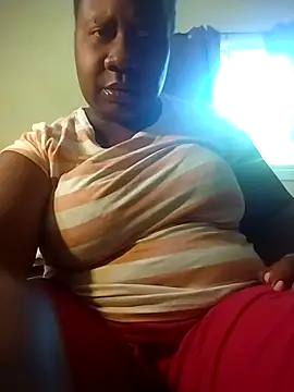 Snapshot of sluttyFetesa chatting on September 2025 06:02:02 PM sluttyFetesa online show from September 2025 06:02:02 PM