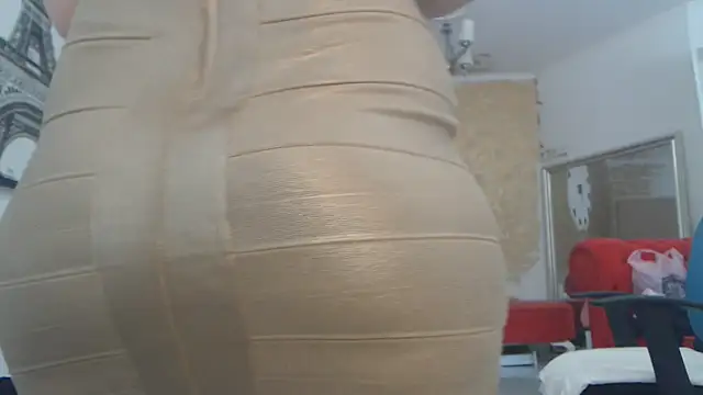 AnnaBellaLuckyXOXO online show from July 2026 01:02:02 PM