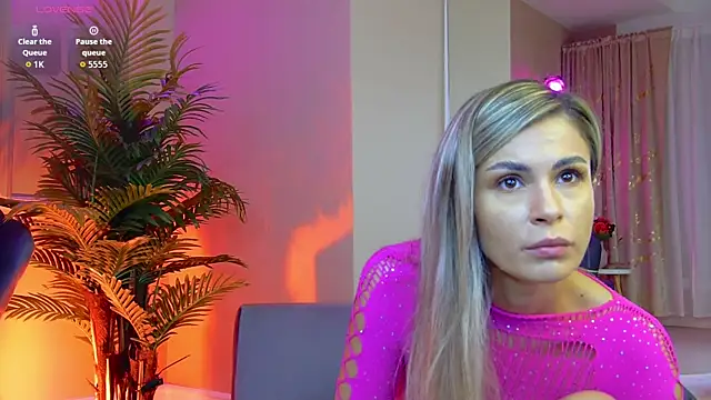 Snapshot of Avril_Cyrus chatting on October 2025 07:01:01 AM Avril Cyrus online show from October 2025 07:01:01 AM