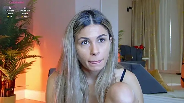 Avril Cyrus online show from December 2025 07:37:01 AM