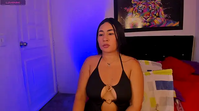 Perla kpop online show from April 2026 07:36:02 PM