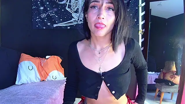 EvangelineCors online show from December 2024 03:03:01 PM