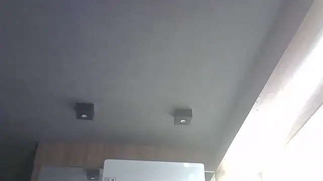 Skinny-Kitten online show from December 2025 05:30:01 PM