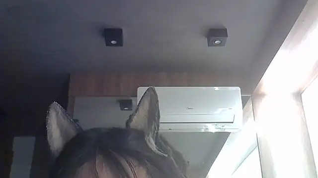 Skinny-Kitten online show from February 2026 02:45:01 AM