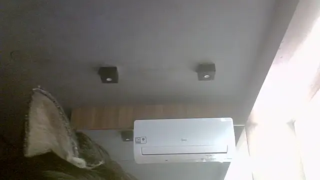 Skinny-Kitten online show from July 2026 04:35:02 PM