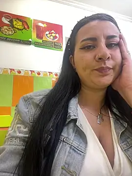 Abril Luv online show from January 2025 12:39:02 AM