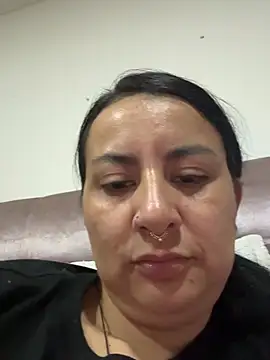 Abril Luv online show from February 2026 01:54:01 AM