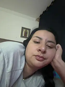 Snapshot of Abril_Luv chatting on July 2026 12:47:02 AM Abril Luv online show from July 2026 12:47:02 AM