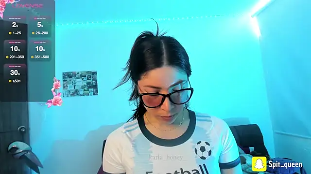 Spit queen online show from April 2026 04:01:01 PM