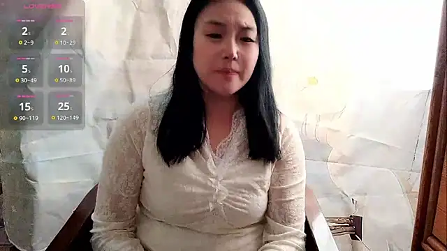 Snapshot of Vivianangn-e chatting on April 2026 07:44:02 AM Vivianangn-e online show from April 2026 07:44:02 AM