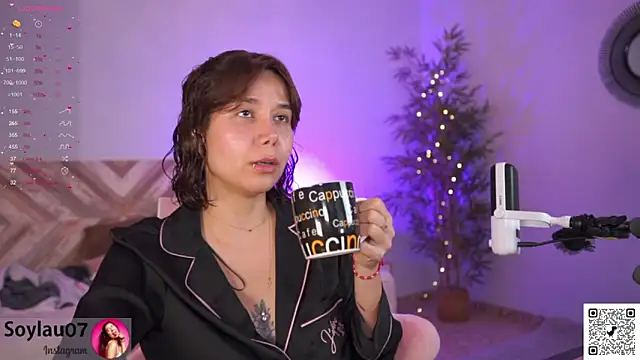 imjess01 online show from April 2026 04:26:02 PM