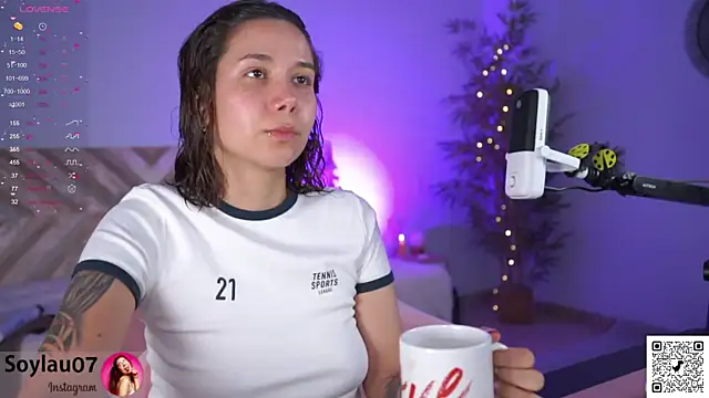 imjess01 online show from April 2026 03:48:02 PM