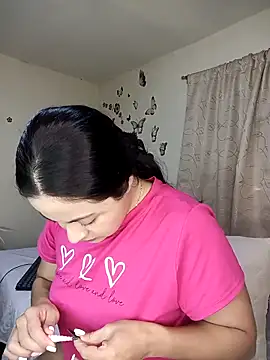 Snapshot of Juli_Castillo8 chatting on February 2025 01:59:01 PM Juli Castillo8 online show from February 2025 01:59:01 PM